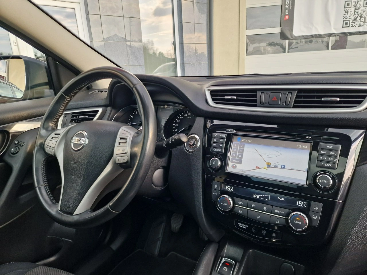 Nissan Qashqai - Zdjęcie 22