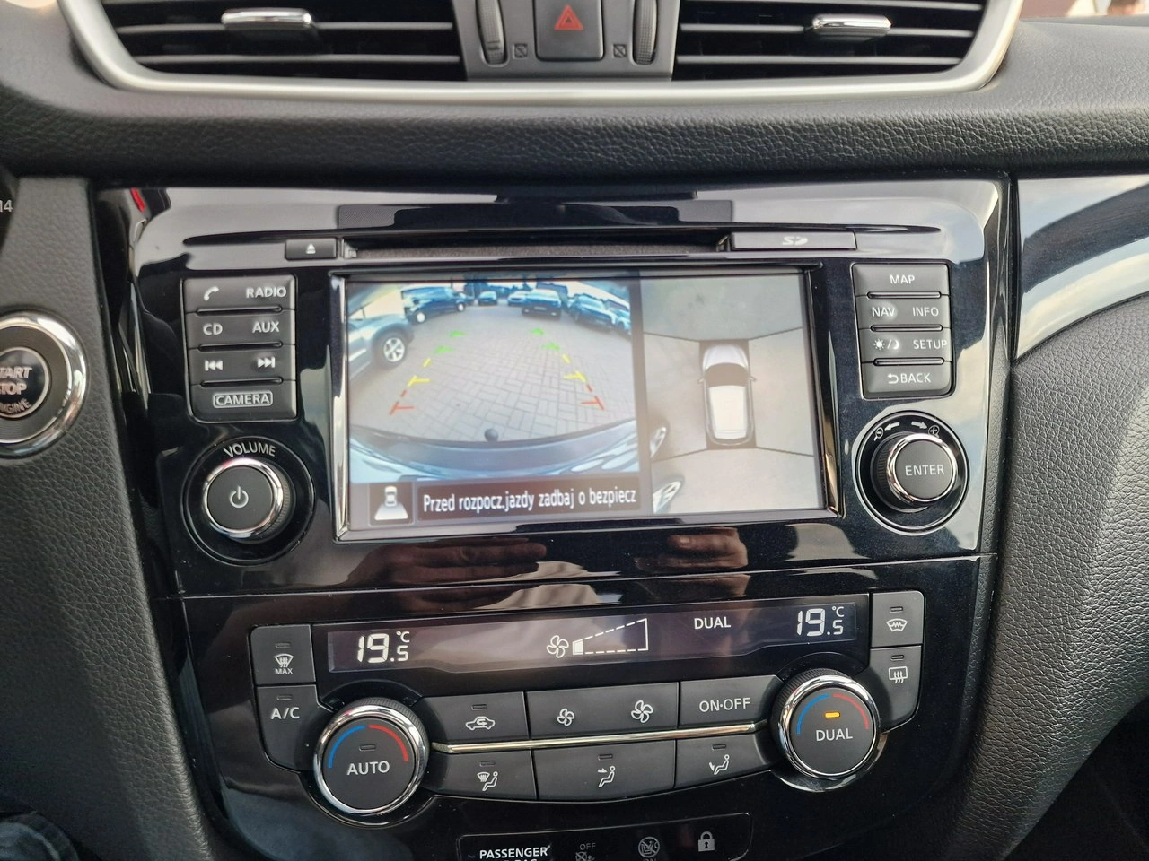 Nissan Qashqai - Zdjęcie 24