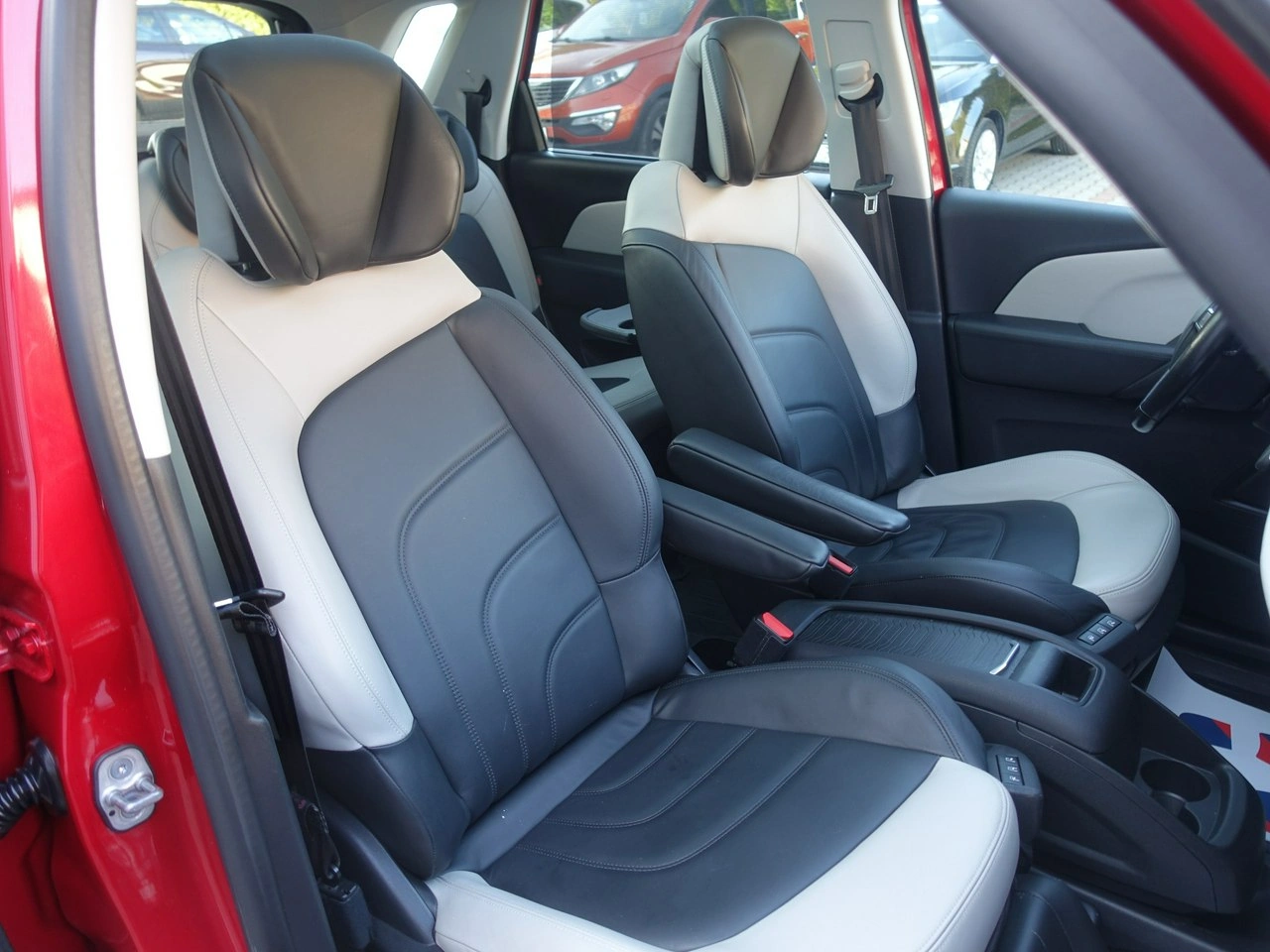 Citroën C4 Picasso - Zdjęcie 14