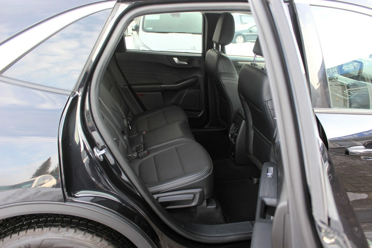 Ford Kuga - Zdjęcie 12