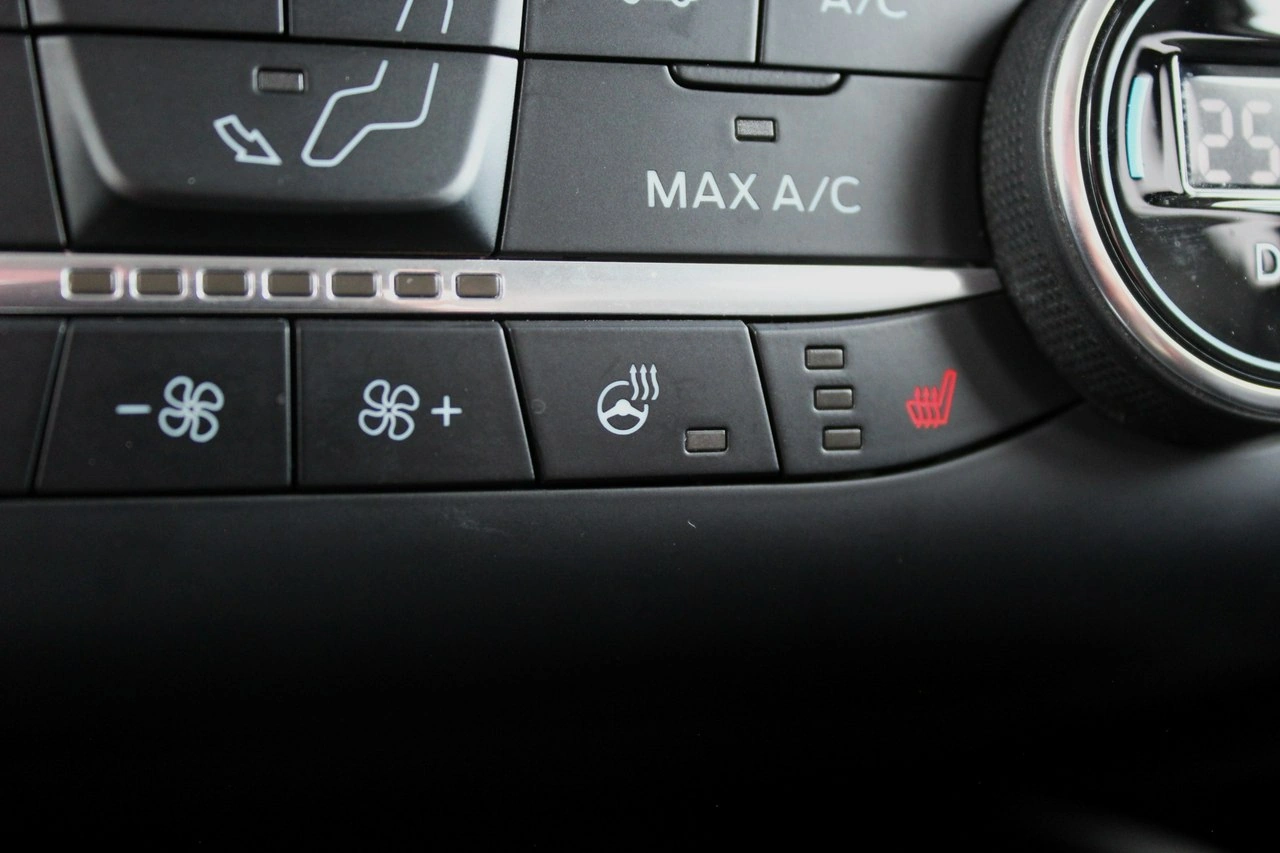 Ford Kuga - Zdjęcie 16