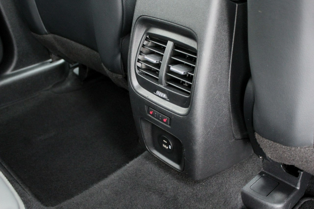 Ford Kuga - Zdjęcie 17