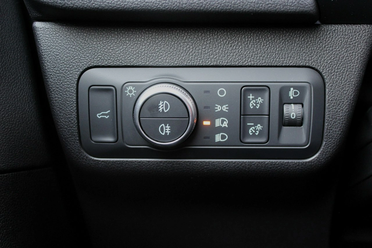 Ford Kuga - Zdjęcie 22