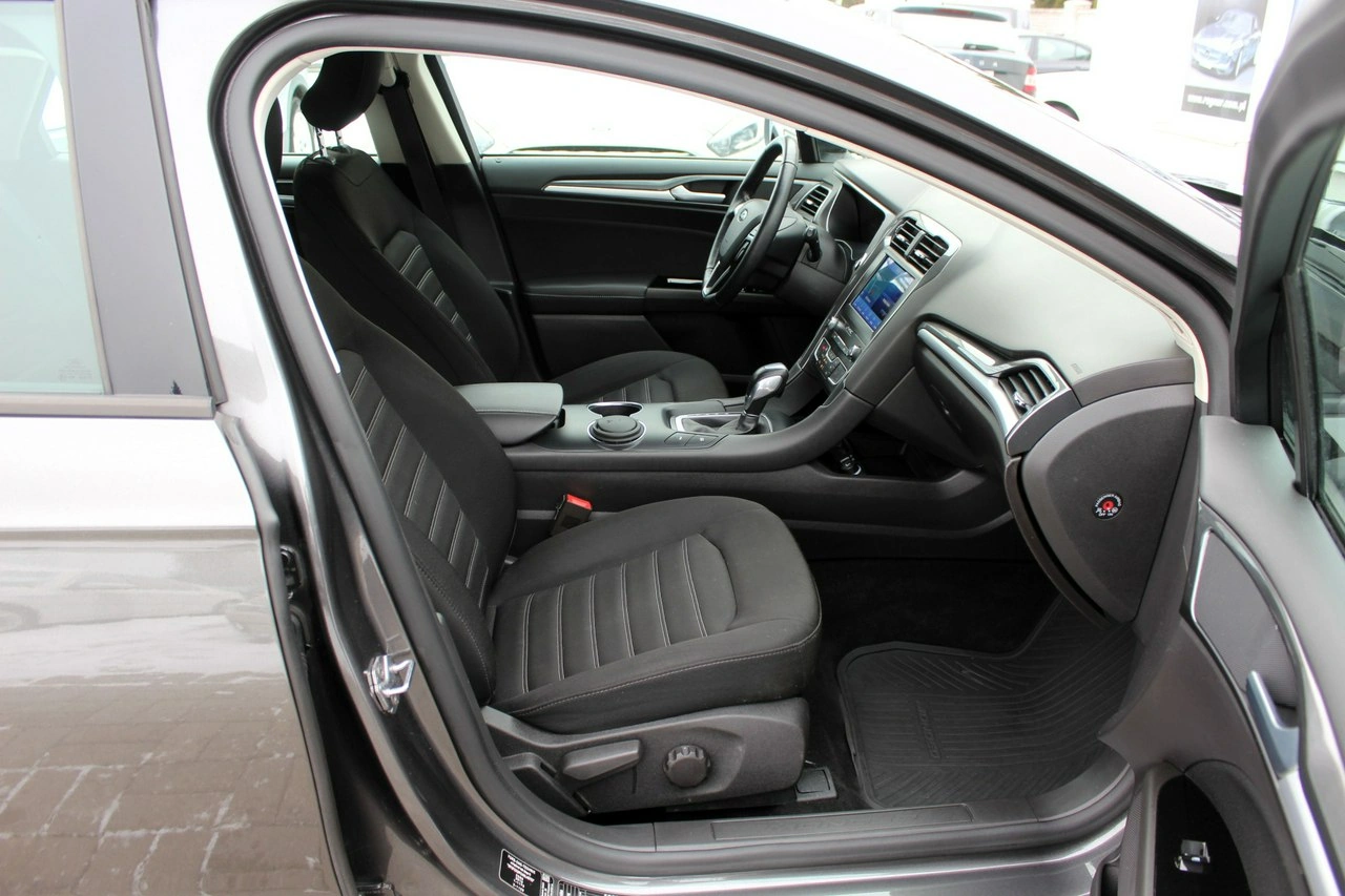 Ford Mondeo SW - Zdjęcie 11