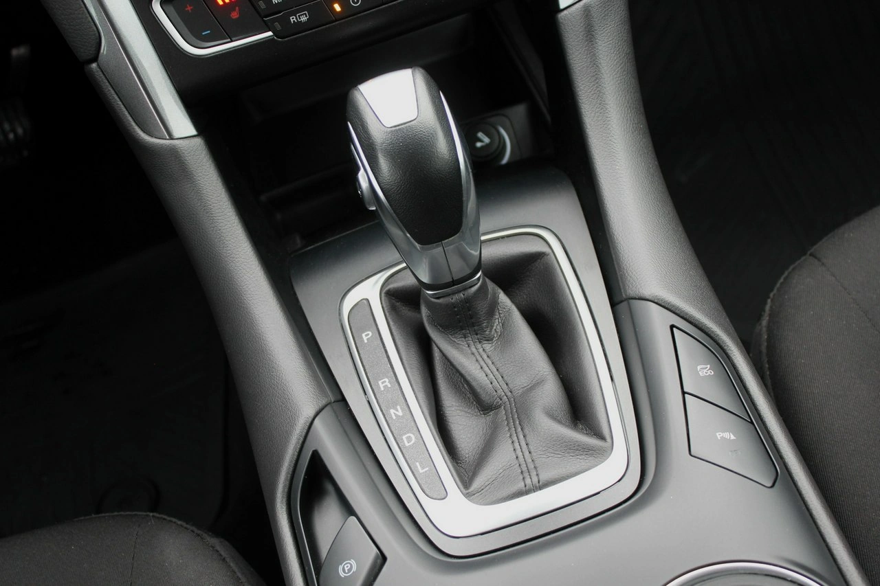 Ford Mondeo SW - Zdjęcie 17