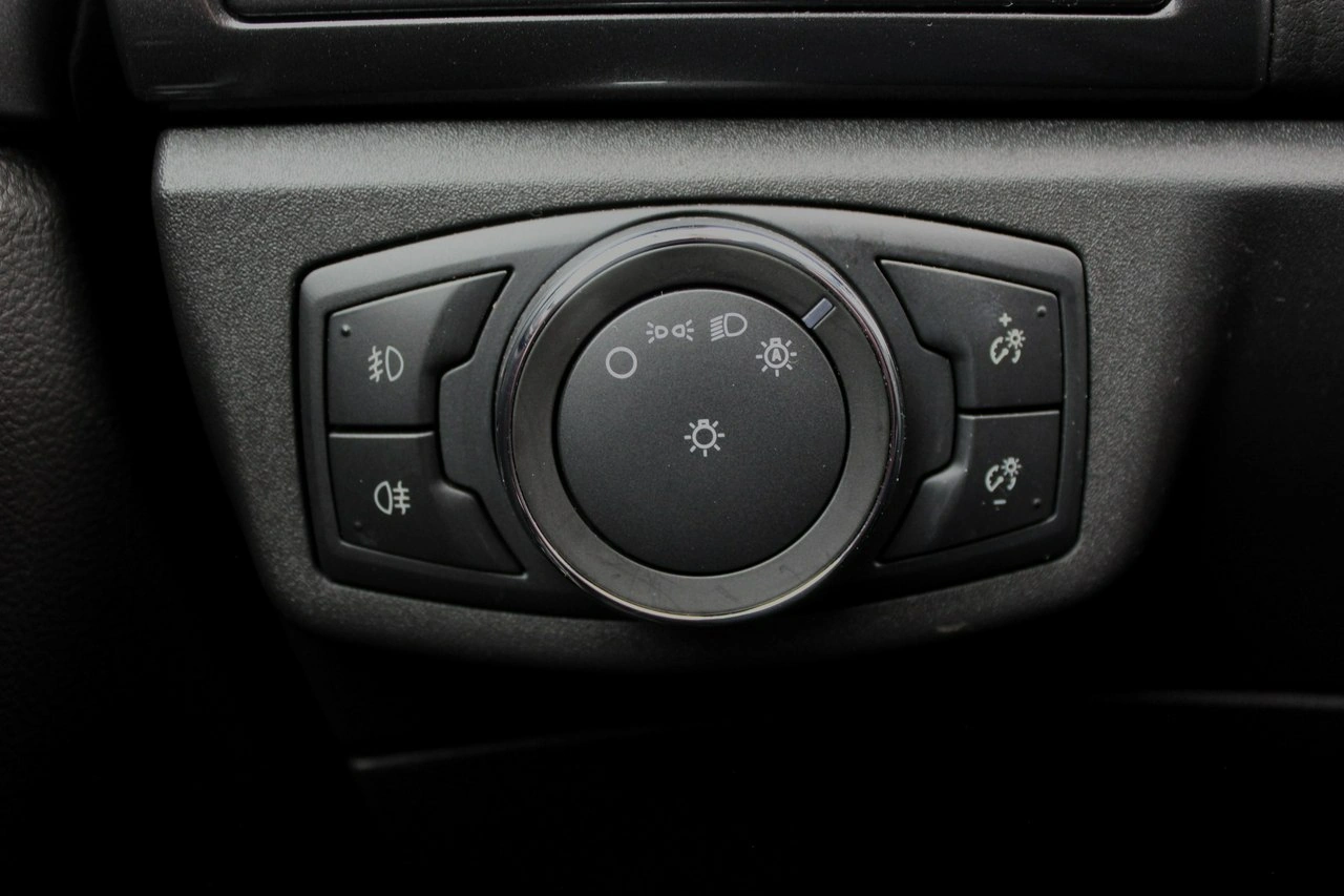 Ford Mondeo SW - Zdjęcie 20