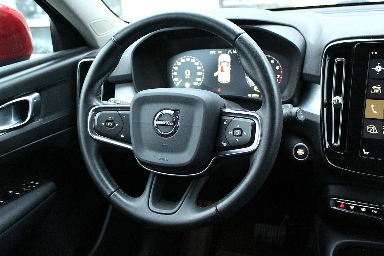 Volvo XC 40 - Zdjęcie 20