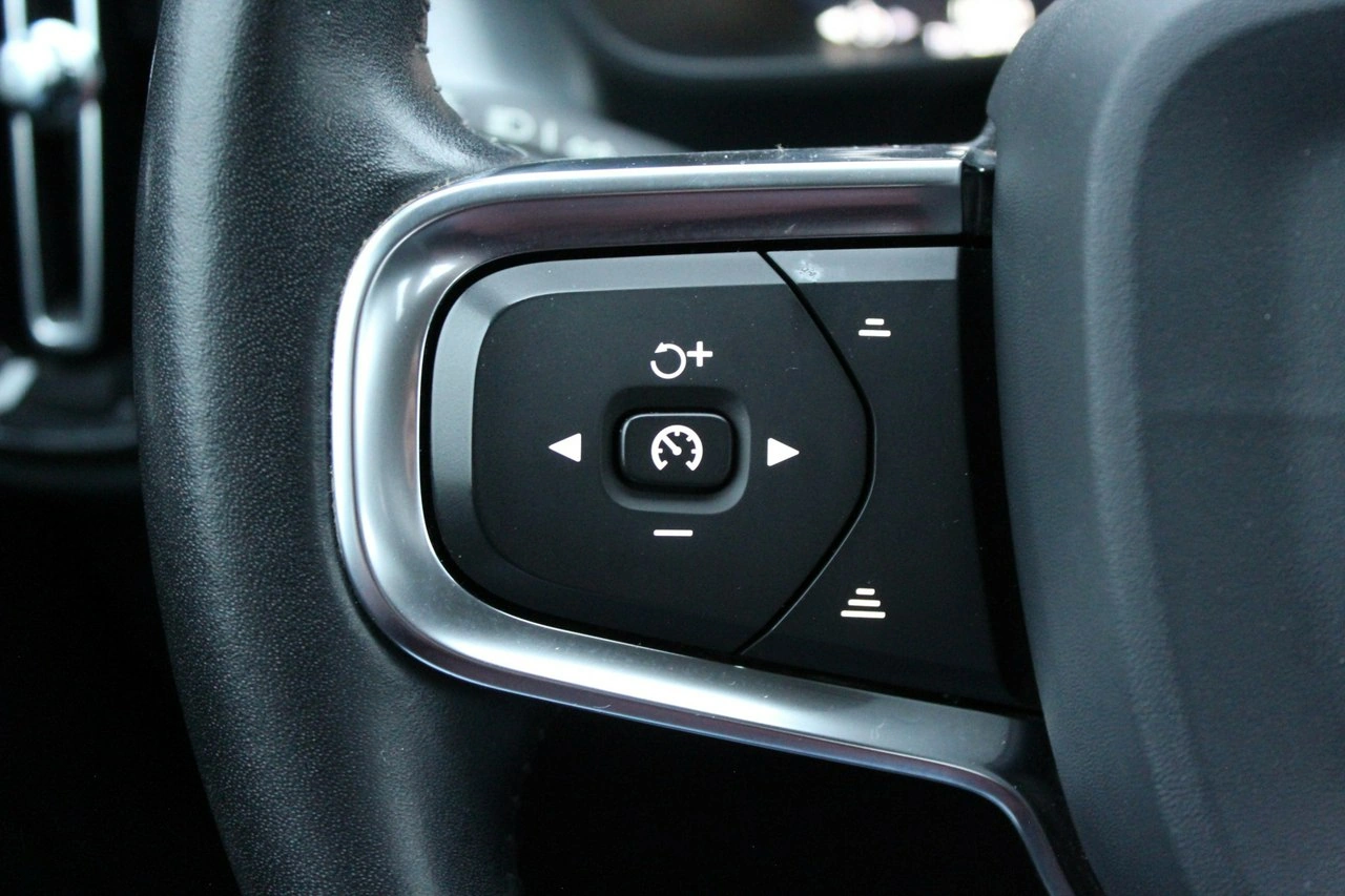 Volvo XC 40 - Zdjęcie 22