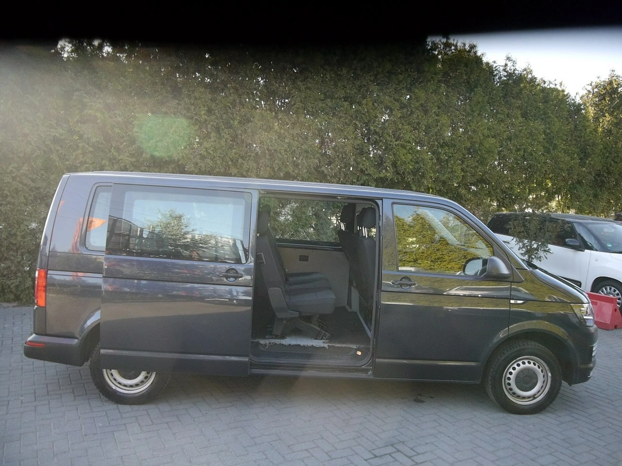 Volkswagen Transporter - Zdjęcie 10