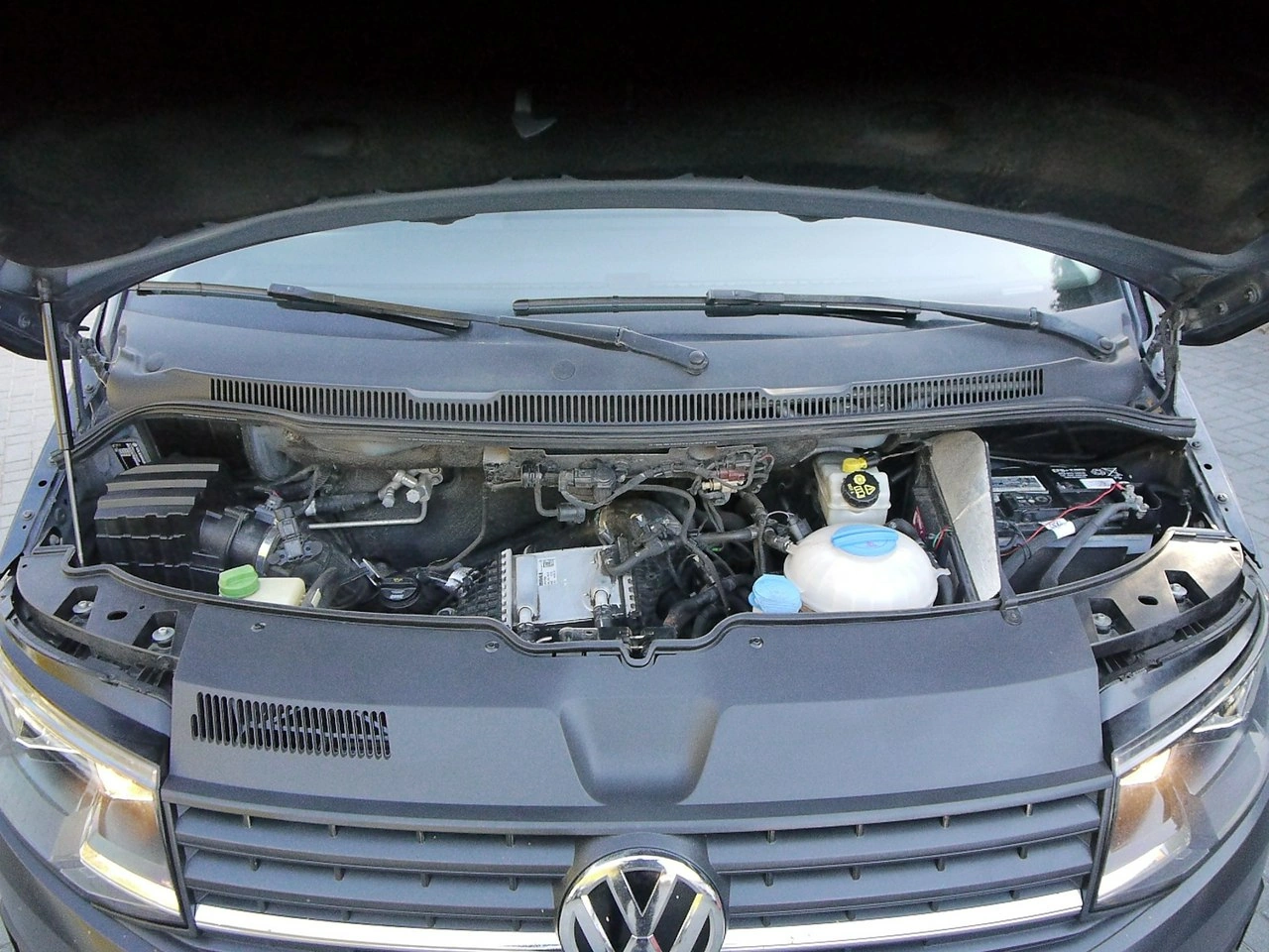 Volkswagen Transporter - Zdjęcie 16