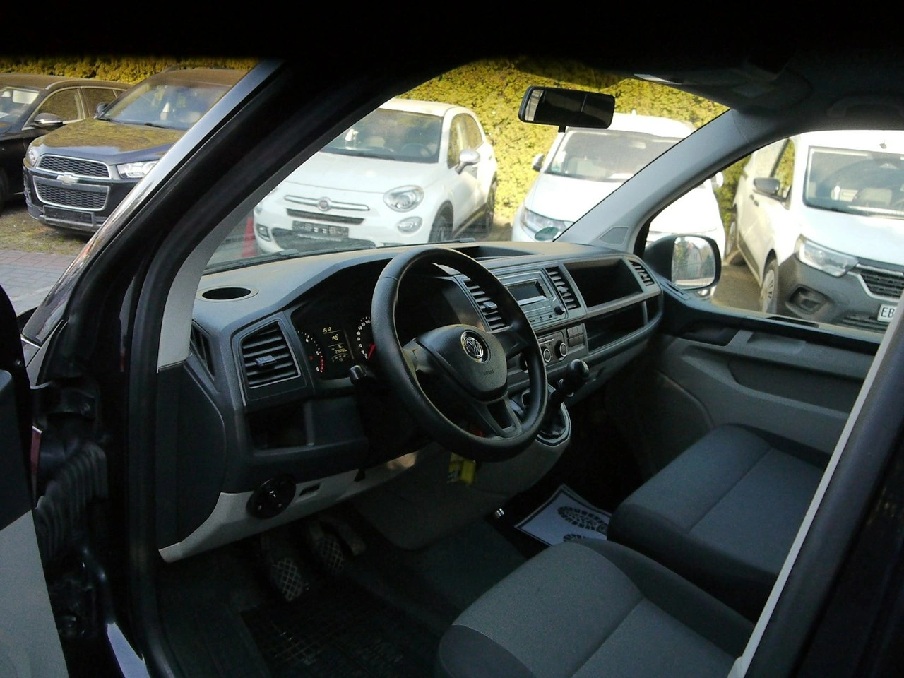 Volkswagen Transporter - Zdjęcie 25