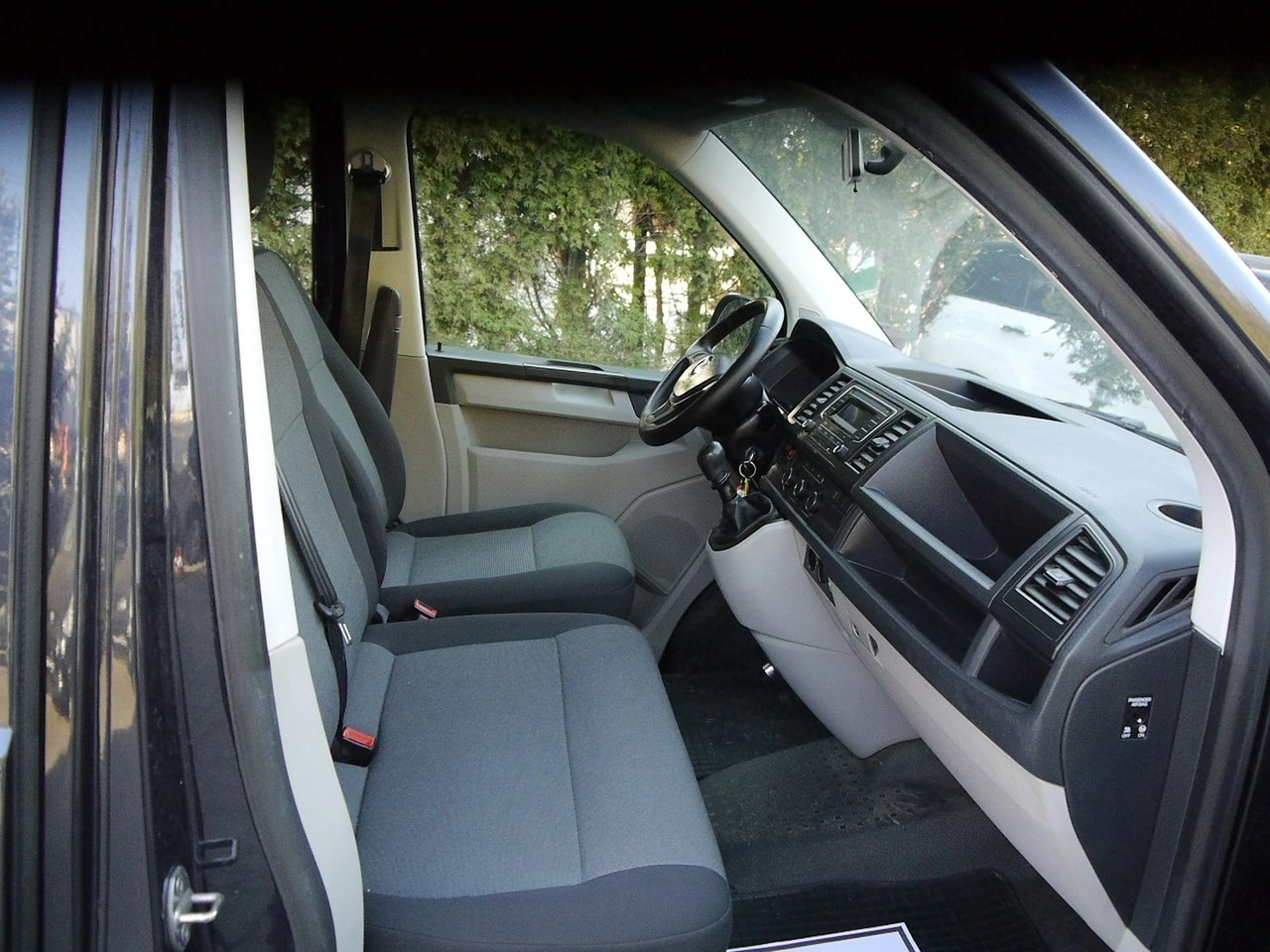 Volkswagen Transporter - Zdjęcie 25