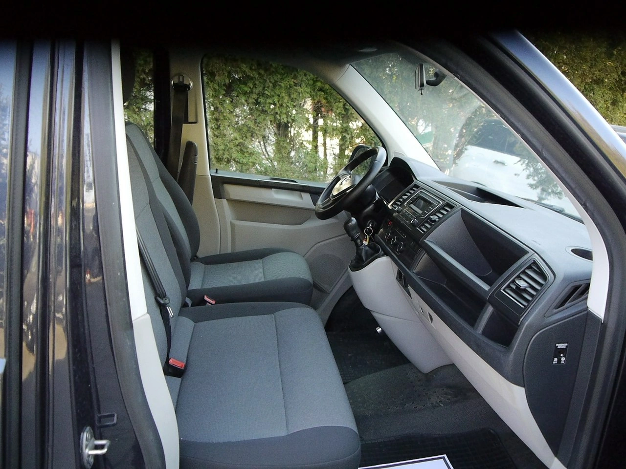 Volkswagen Transporter - Zdjęcie 26