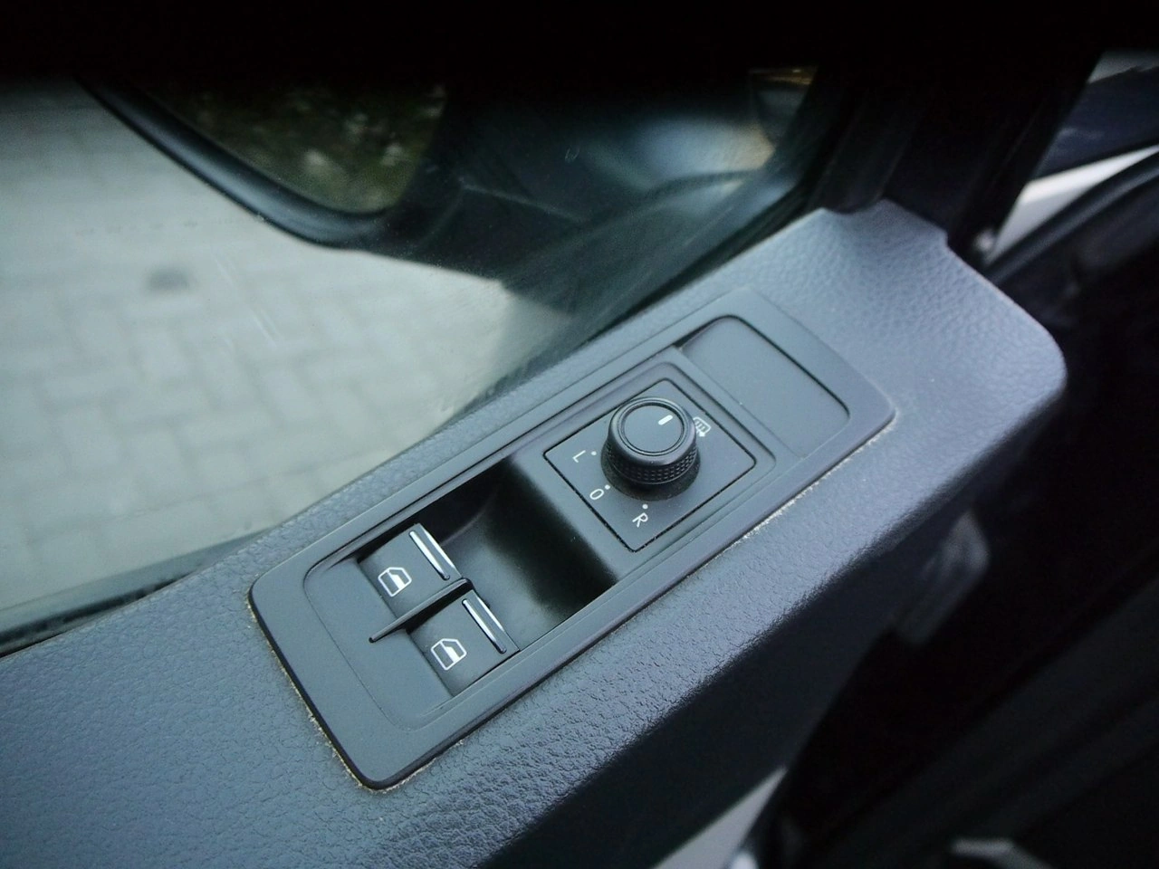 Volkswagen Transporter - Zdjęcie 30