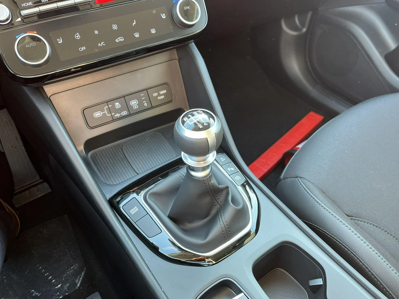 Hyundai Tucson - Zdjęcie 14