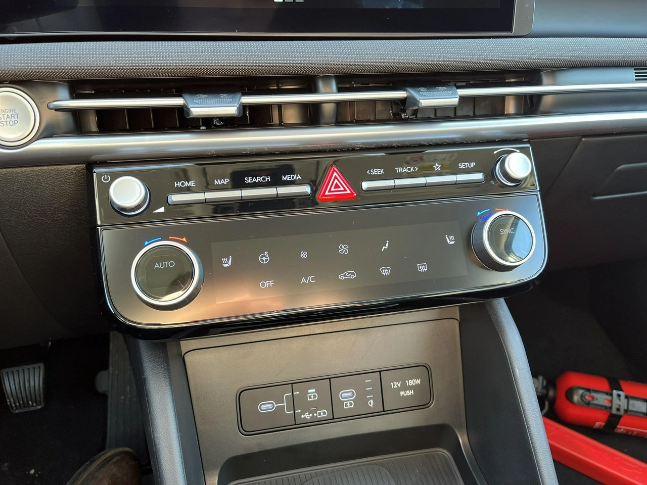 Hyundai Tucson - Zdjęcie 25