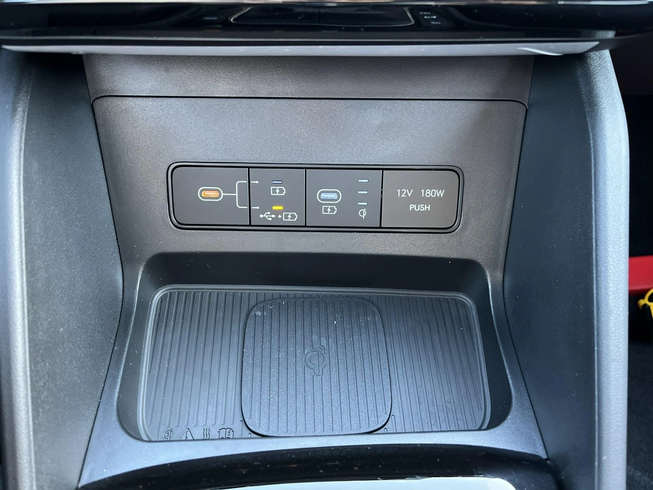 Hyundai Tucson - Zdjęcie 26