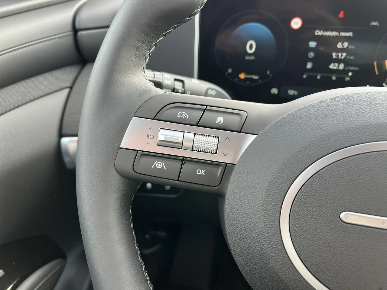 Hyundai Tucson - Zdjęcie 20