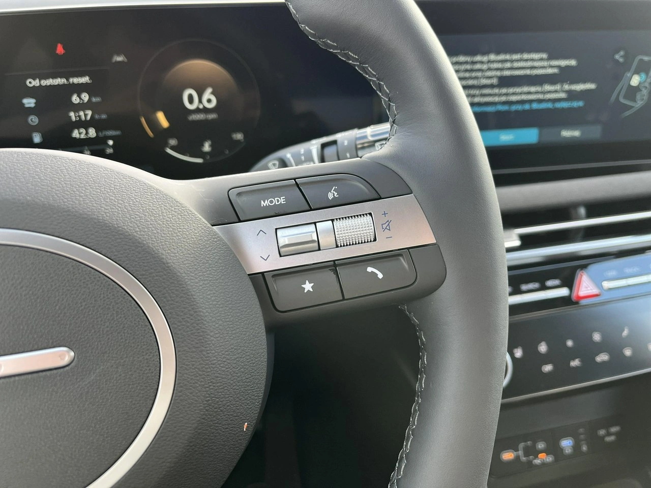 Hyundai Tucson - Zdjęcie 21