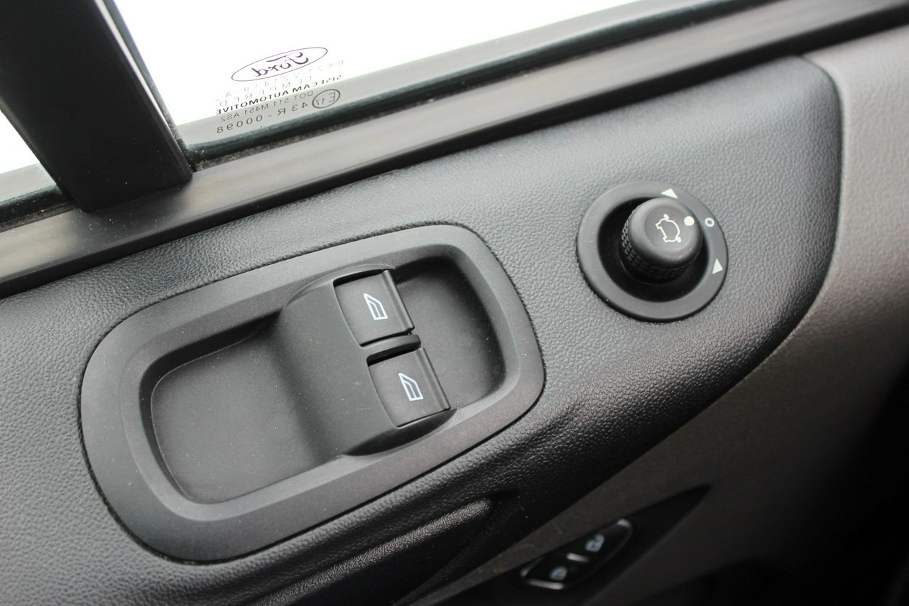 Ford Transit Custom - Zdjęcie 16