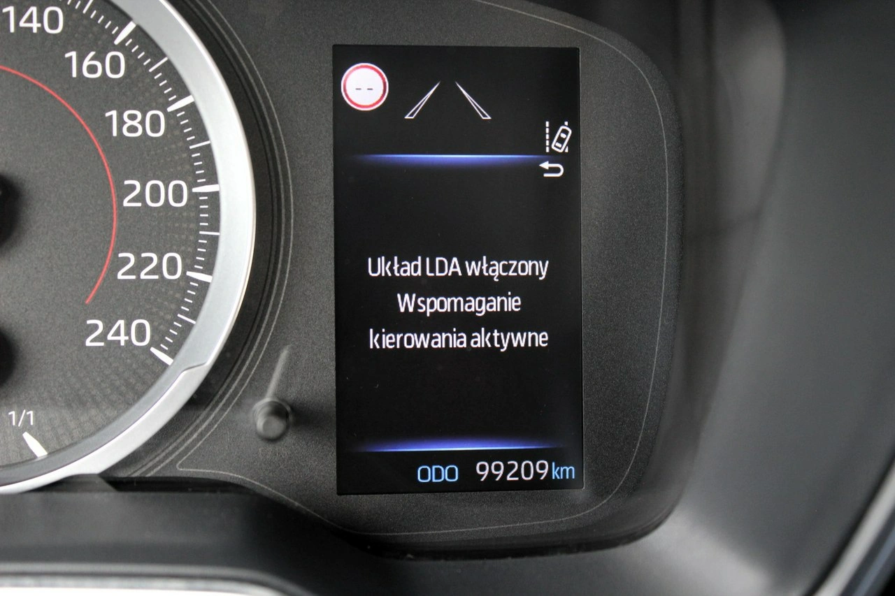 Toyota Corolla - Zdjęcie 24