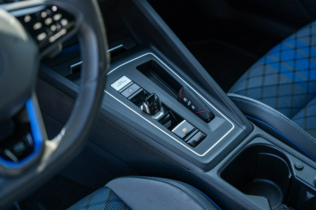 Volkswagen Golf - Zdjęcie 18