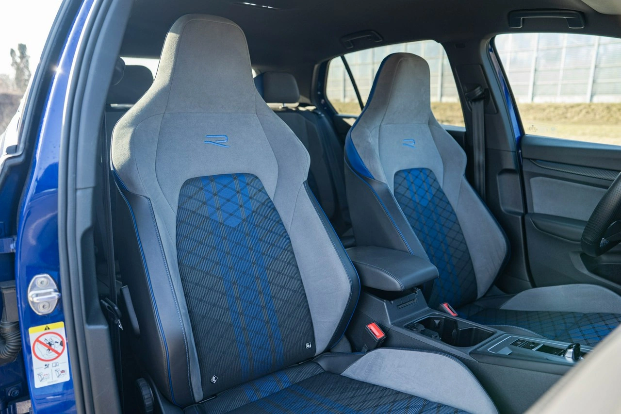 Volkswagen Golf - Zdjęcie 20