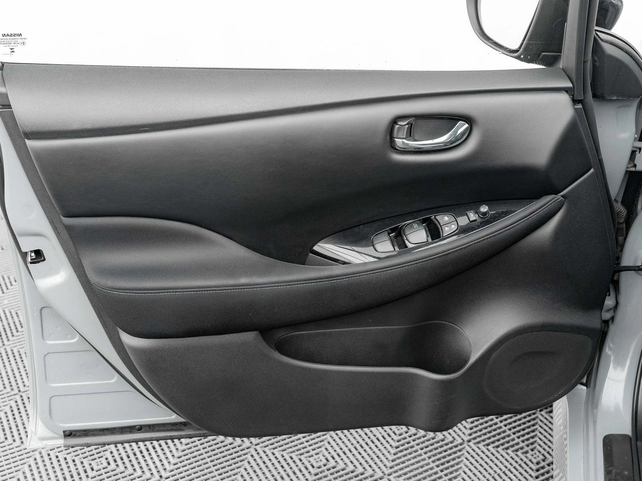 Nissan Leaf - Zdjęcie 11