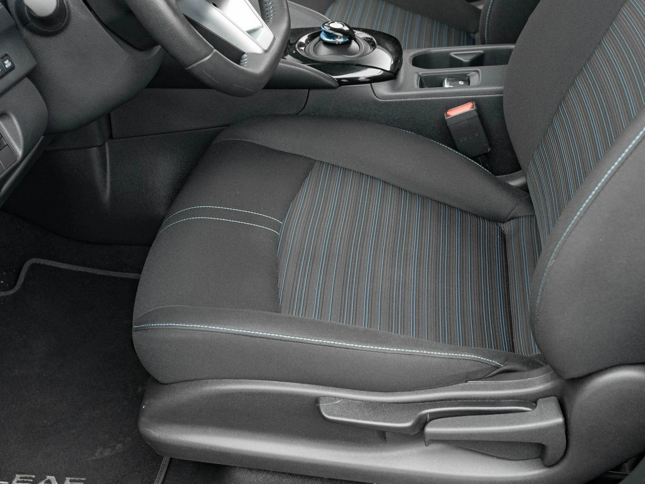 Nissan Leaf - Zdjęcie 12