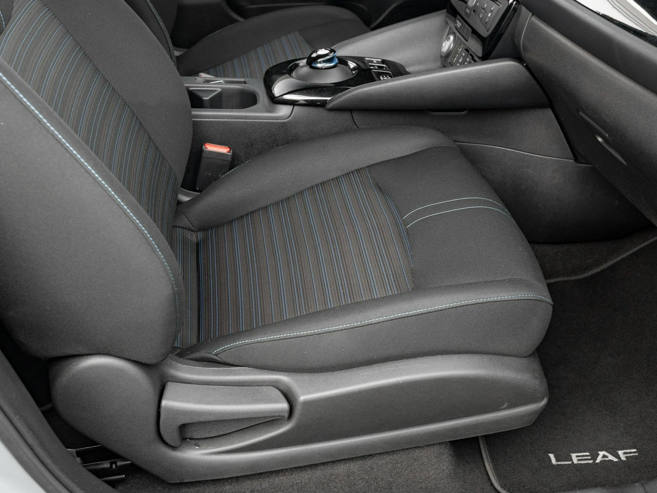 Nissan Leaf - Zdjęcie 32