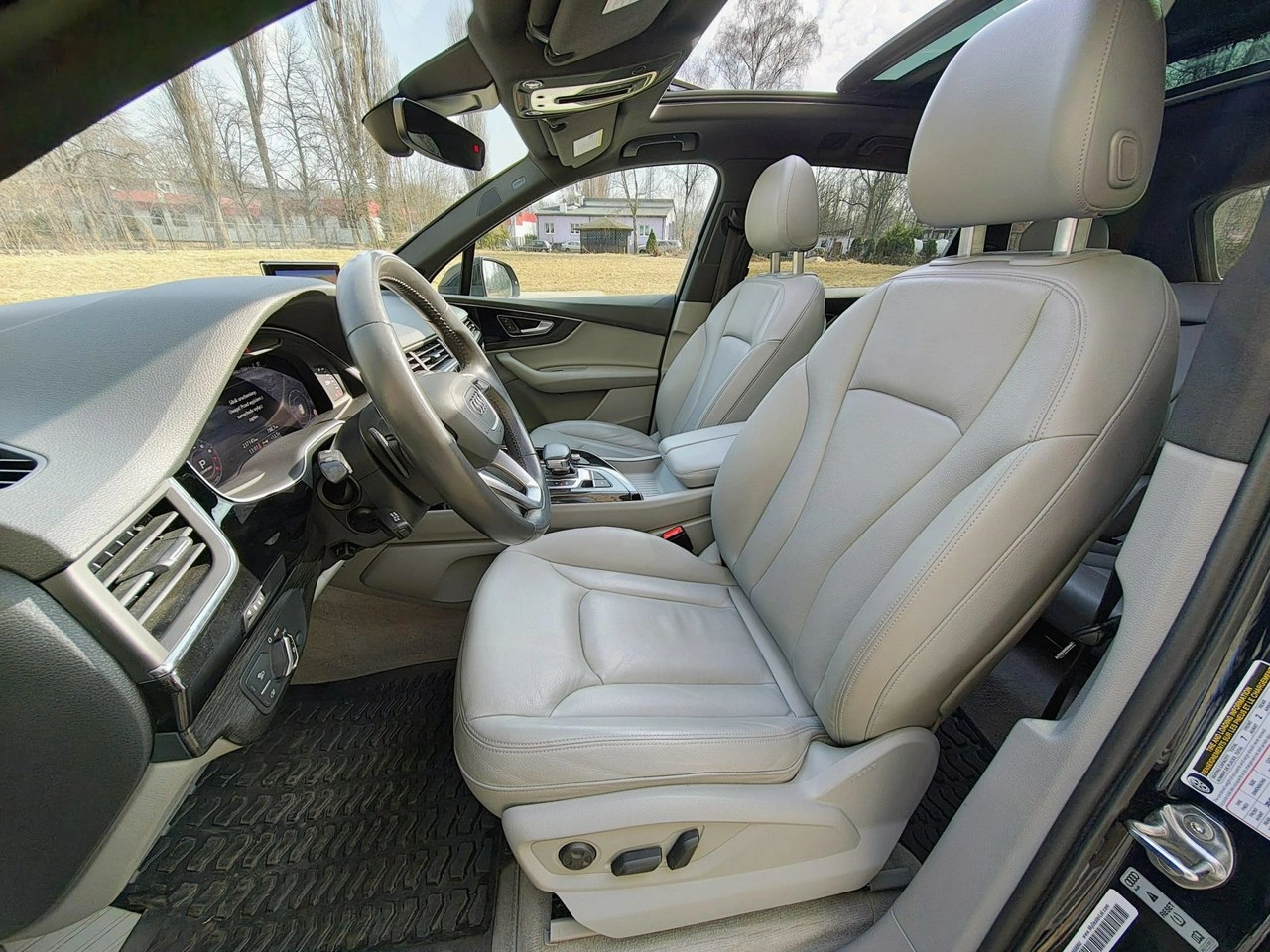Audi Q7 - Zdjęcie 10