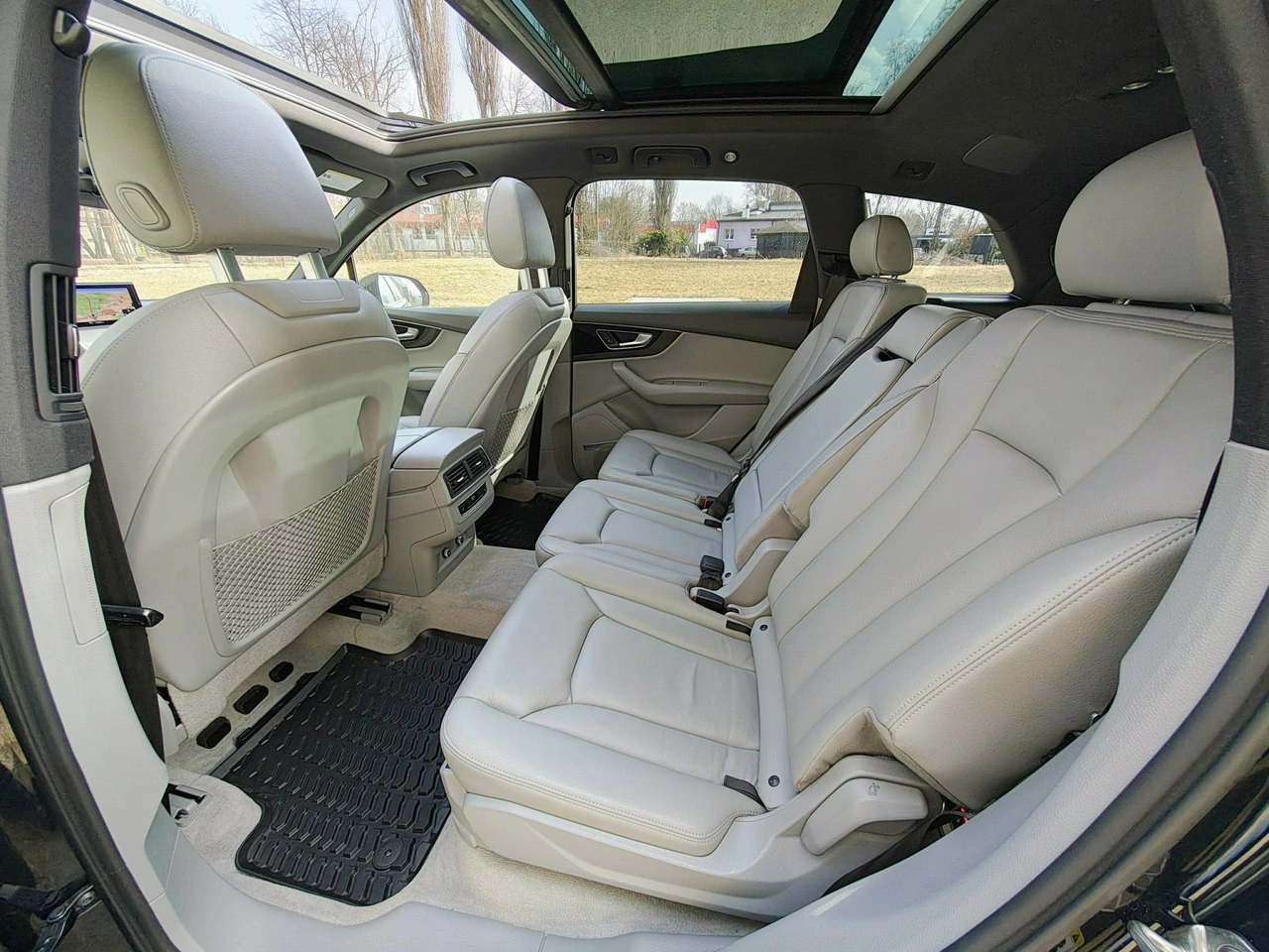 Audi Q7 - Zdjęcie 12