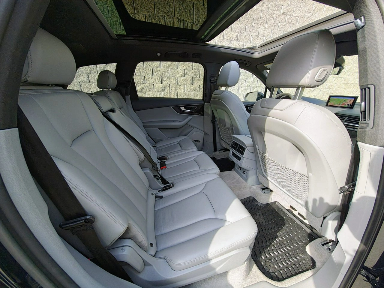 Audi Q7 - Zdjęcie 13