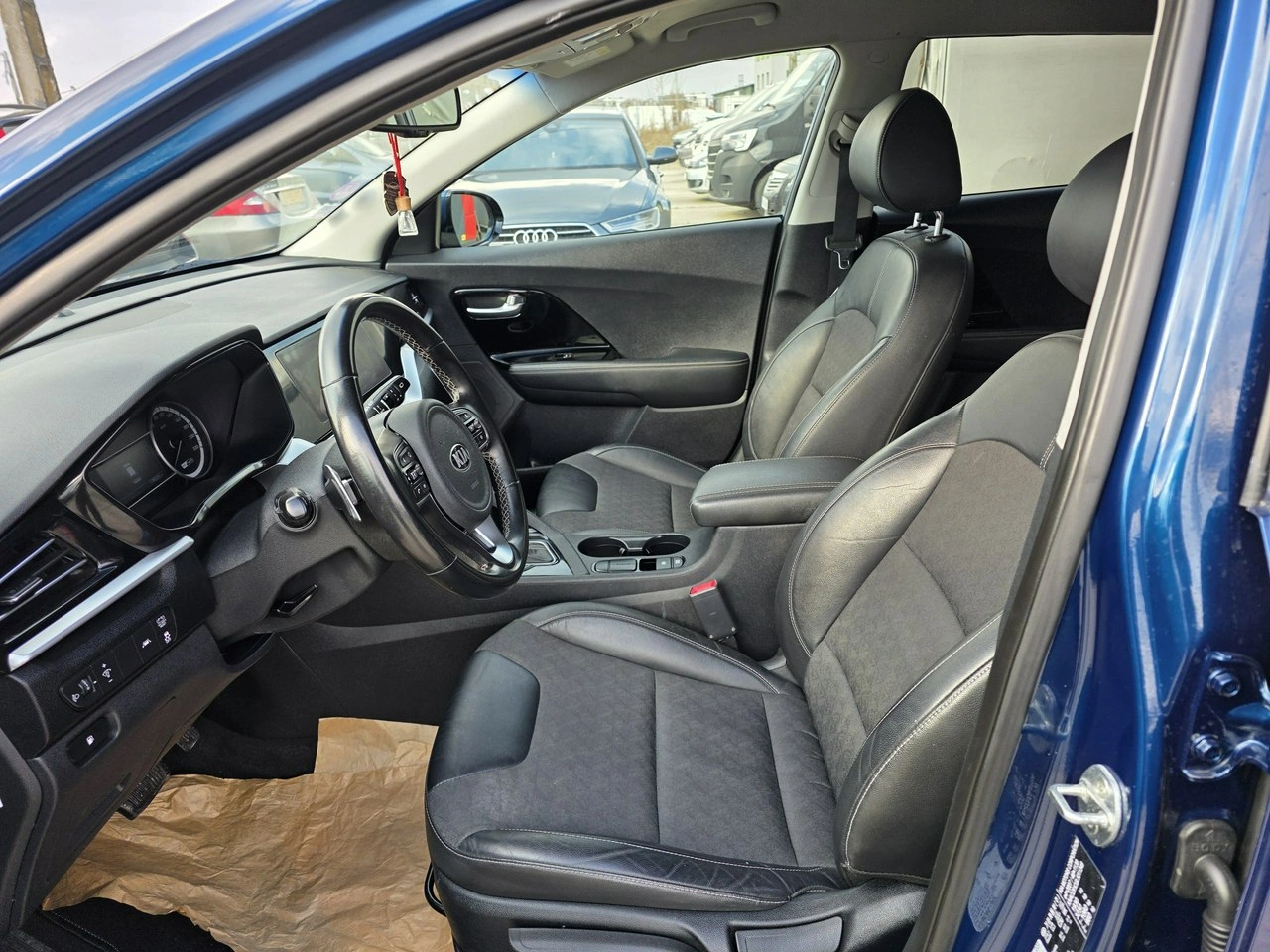 Kia Niro - Zdjęcie 9