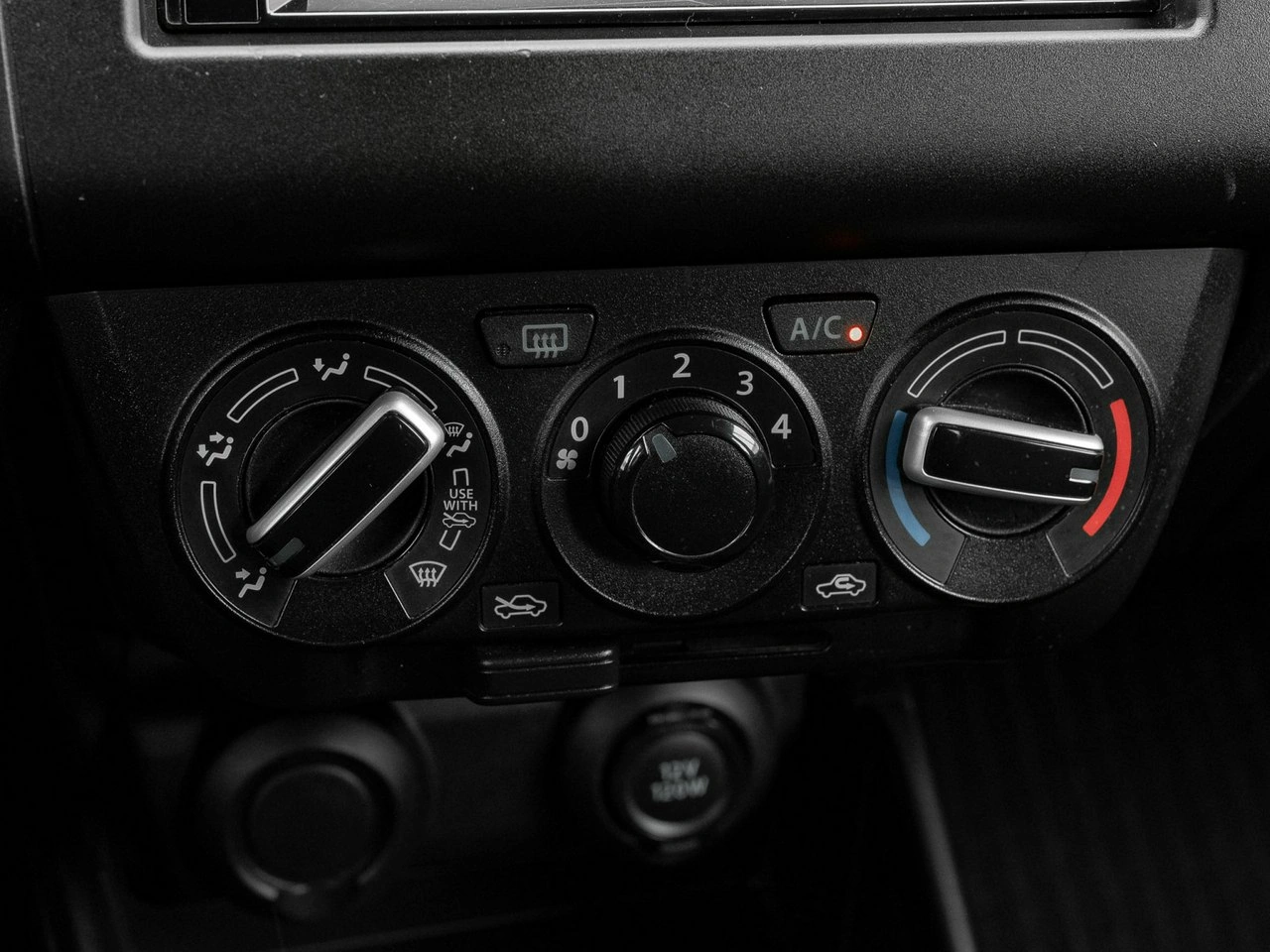 Suzuki Swift - Zdjęcie 14