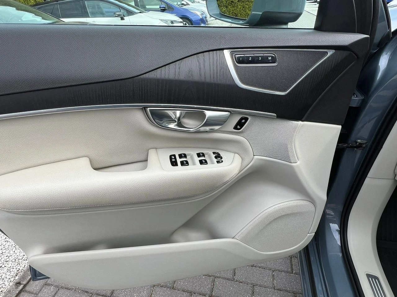 Volvo XC 90 - Zdjęcie 13