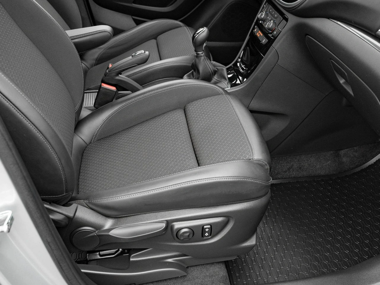 Opel Mokka X - Zdjęcie 28