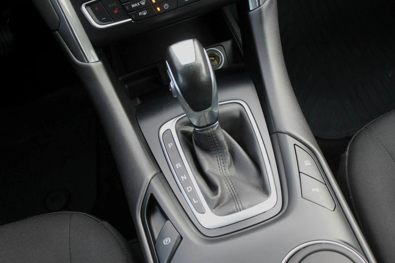 Ford Mondeo SW - Zdjęcie 17