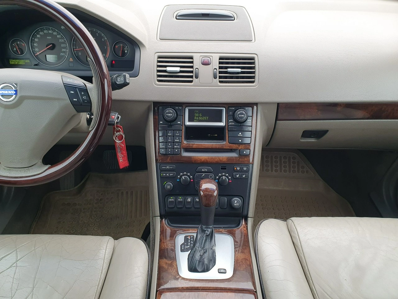 Volvo XC 90 - Zdjęcie 29