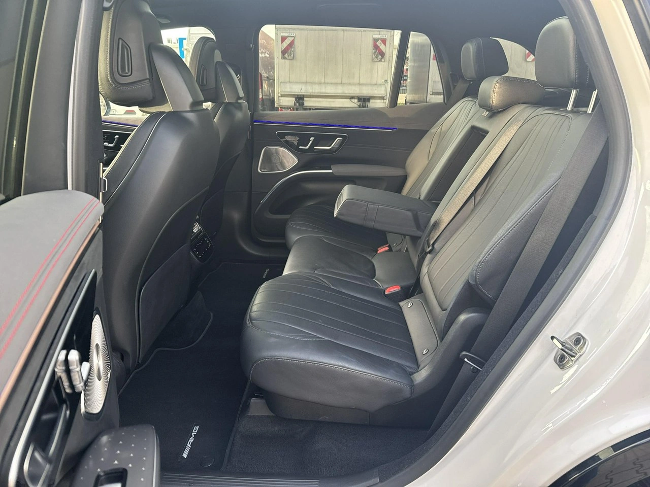 Mercedes EQS - Zdjęcie 15