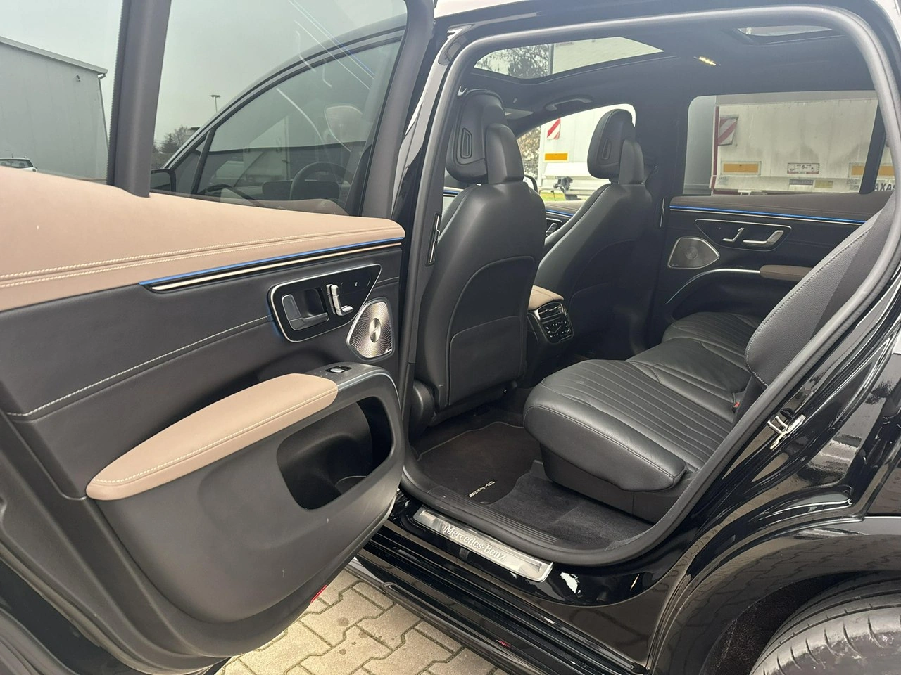 Mercedes EQS - Zdjęcie 14