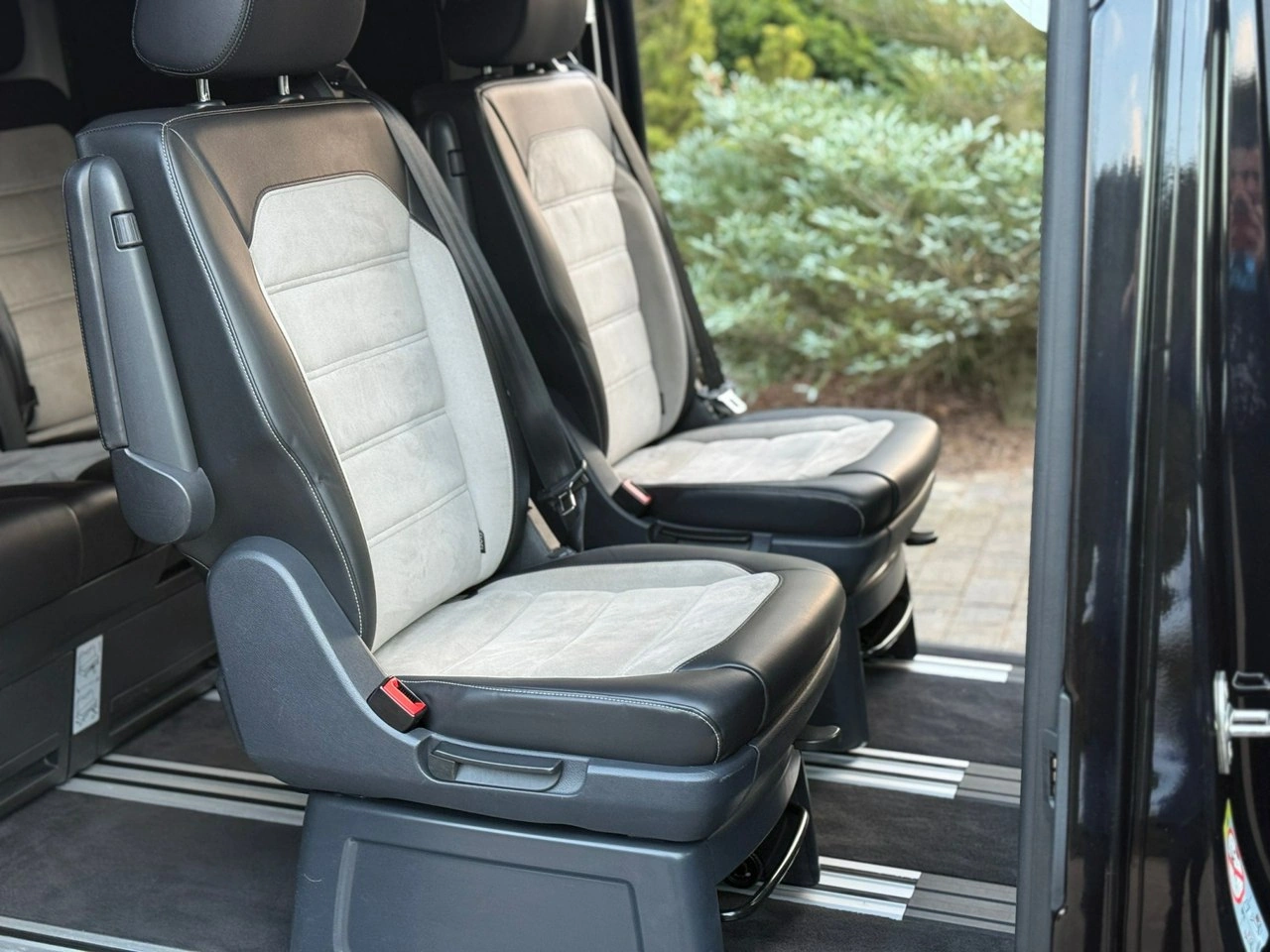 Volkswagen Multivan - Zdjęcie 9