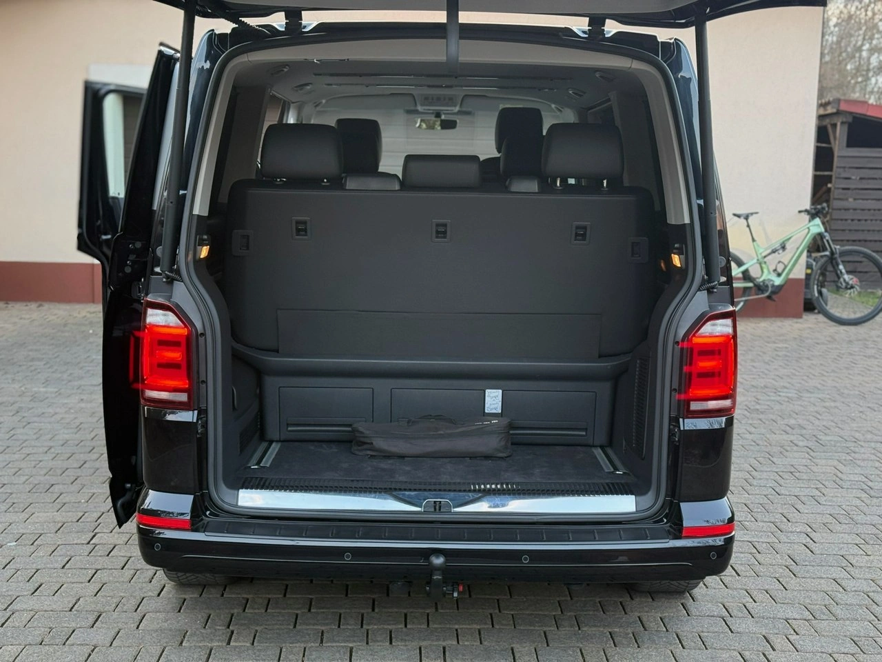 Volkswagen Multivan - Zdjęcie 17