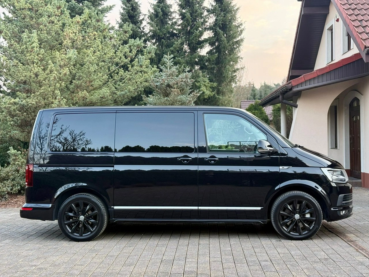 Volkswagen Multivan - Zdjęcie 18