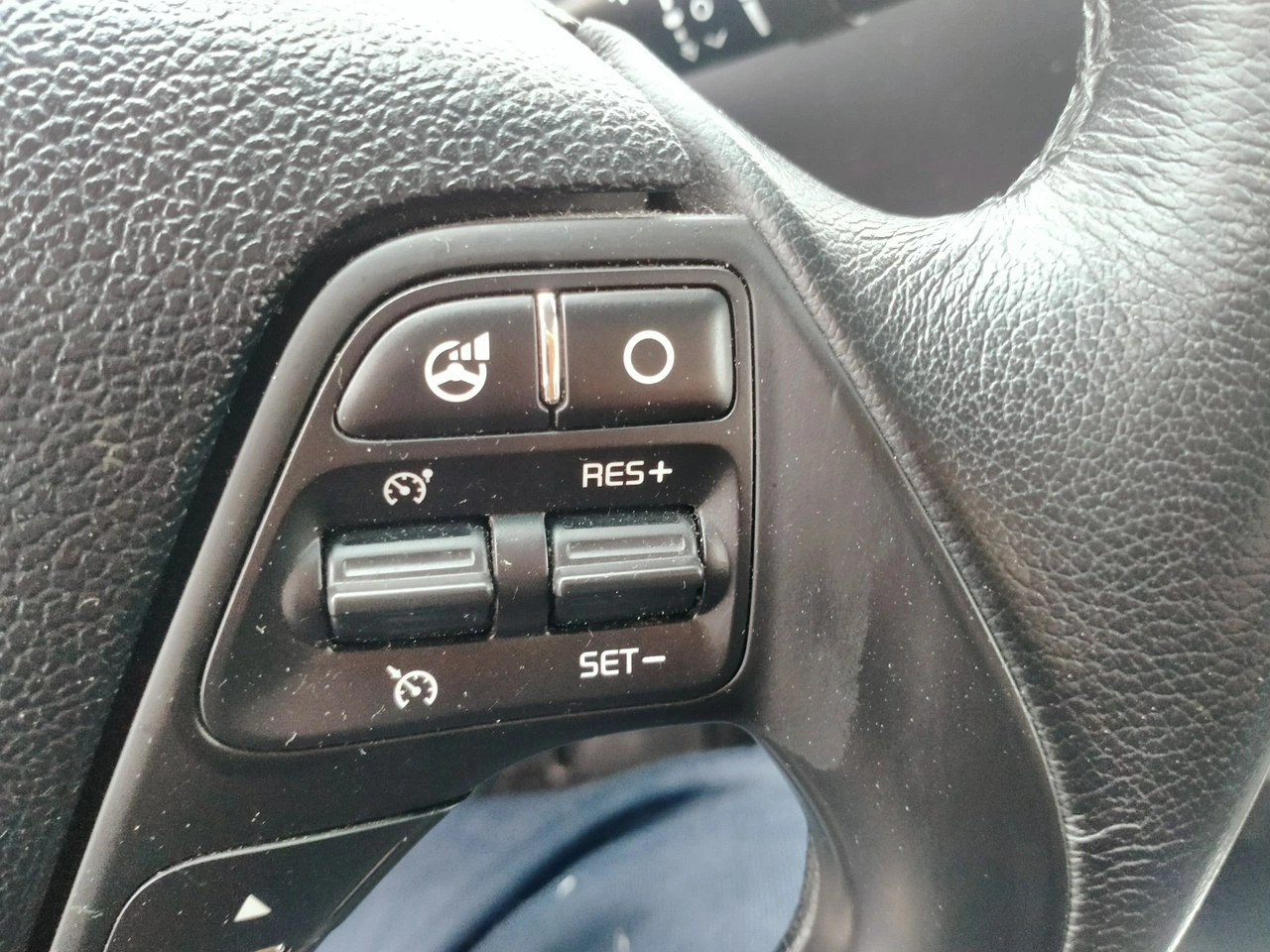 Kia Ceed - Zdjęcie 15