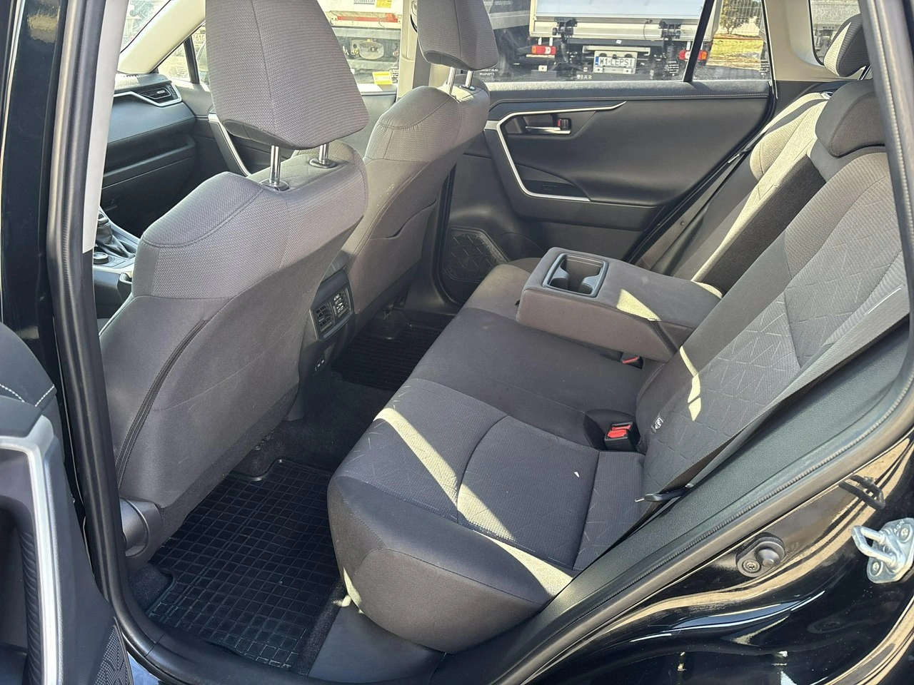 Toyota RAV-4 - Zdjęcie 10