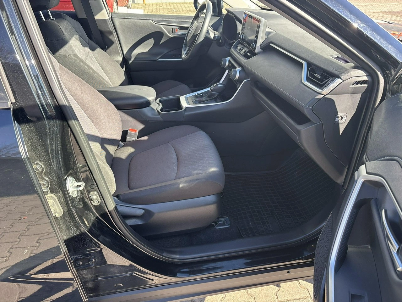 Toyota RAV-4 - Zdjęcie 17