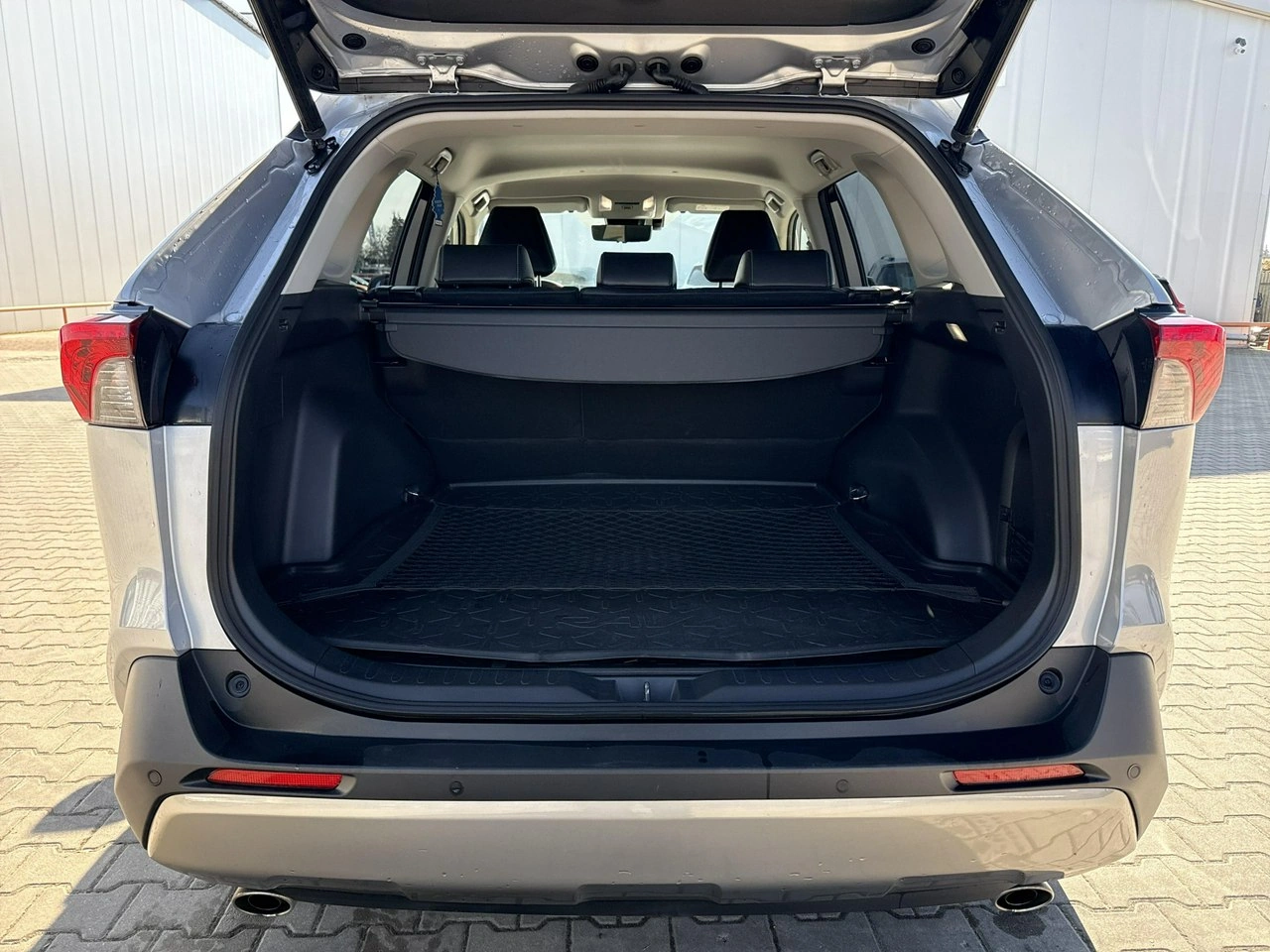 Toyota RAV-4 - Zdjęcie 16