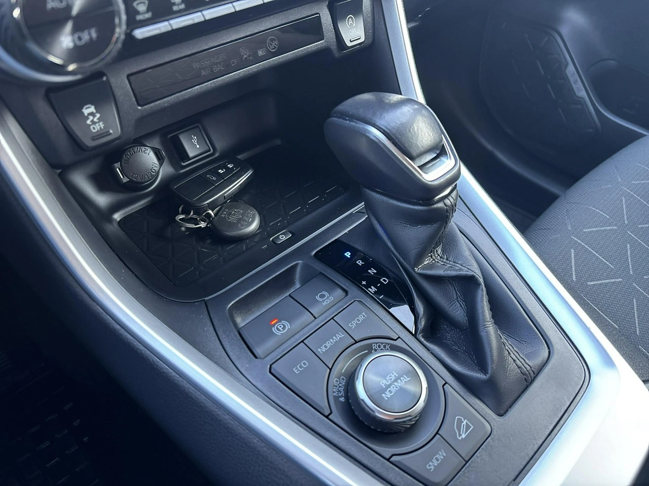 Toyota RAV-4 - Zdjęcie 17