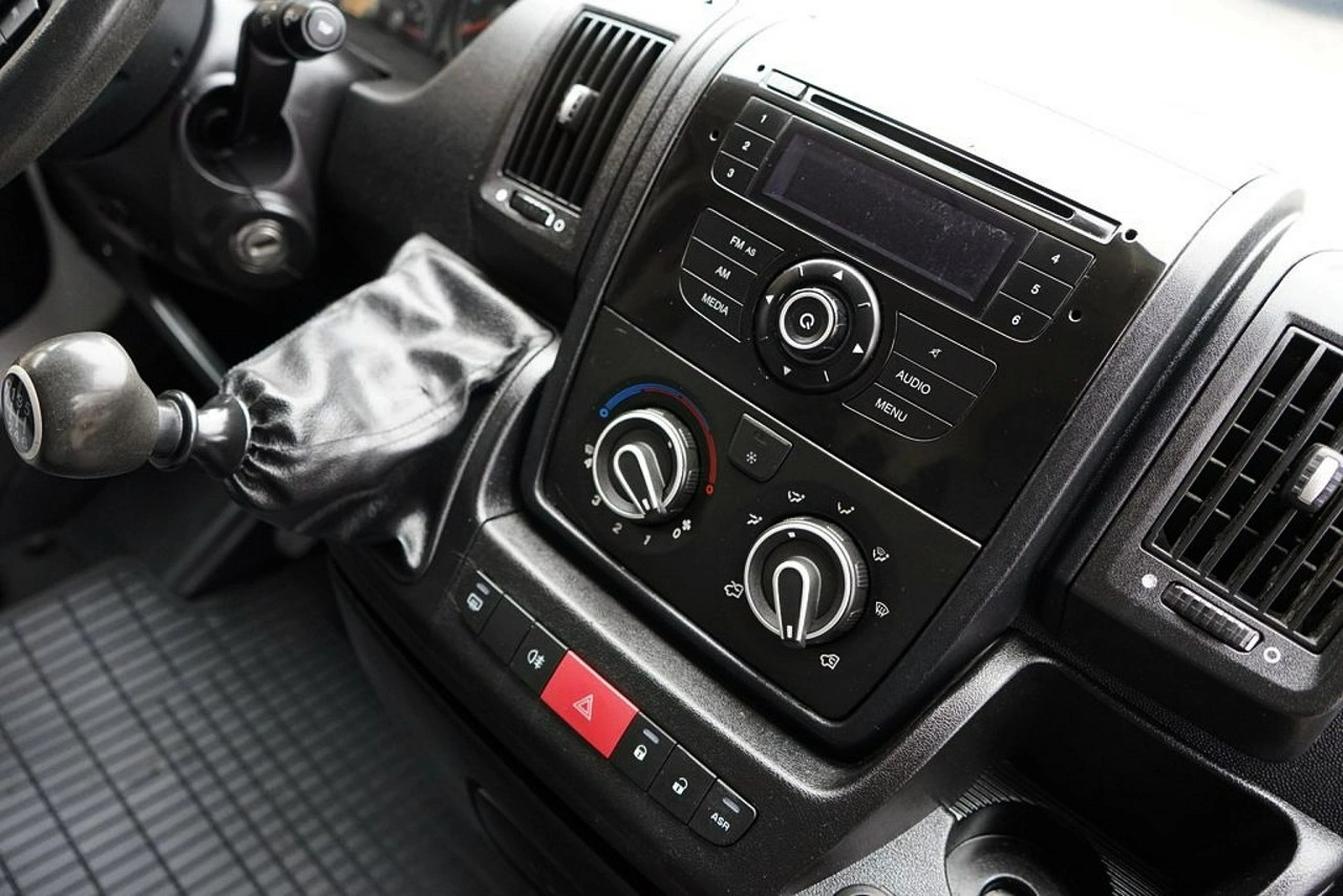 Peugeot Boxer - Zdjęcie 18